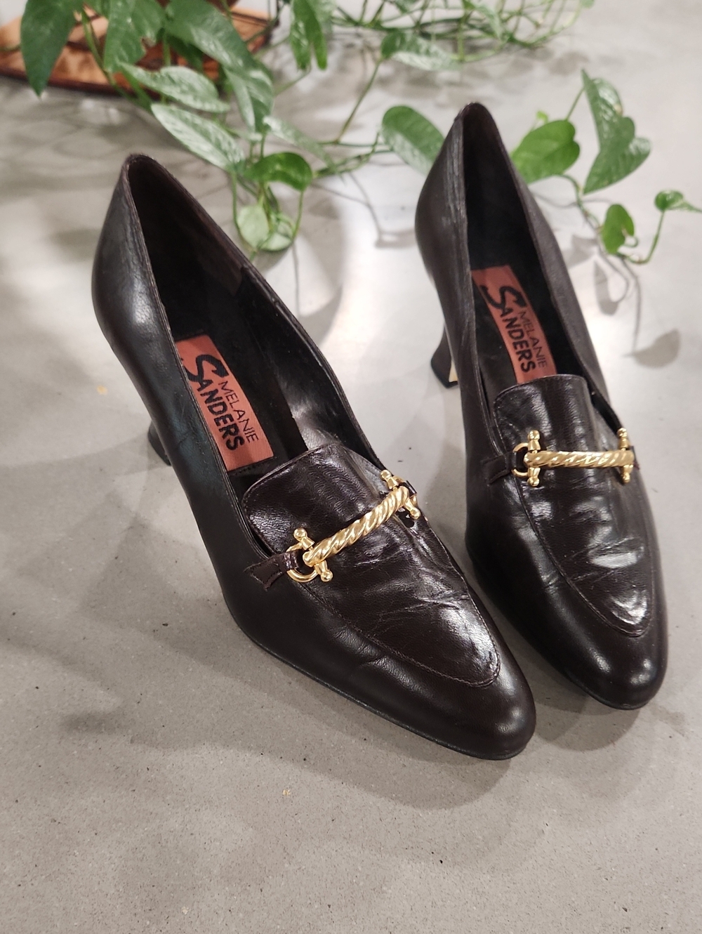 Brown Leather Heeled Loafers with Gold Chain